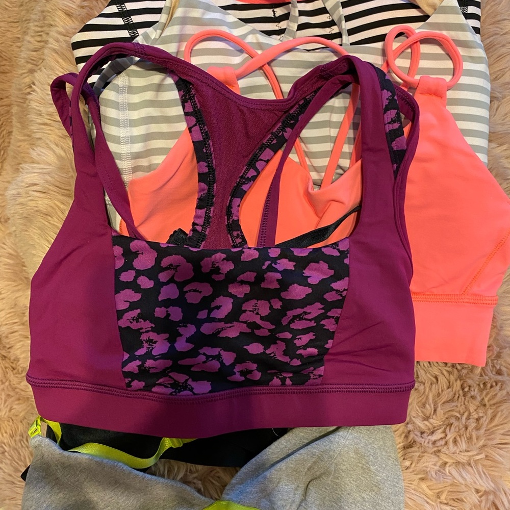Lululemon 6 bras size 4